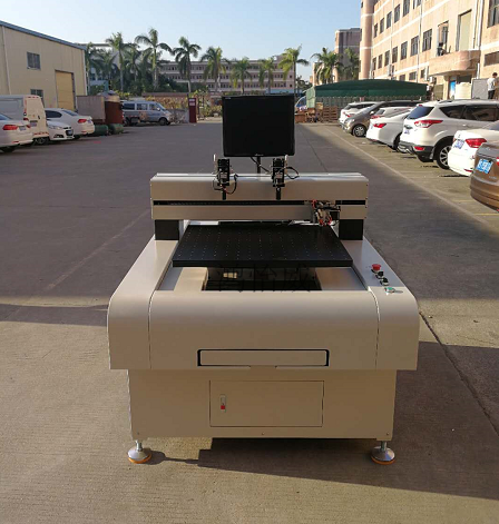 在玻璃深加工企業全自動玻璃切割機該如何選擇？